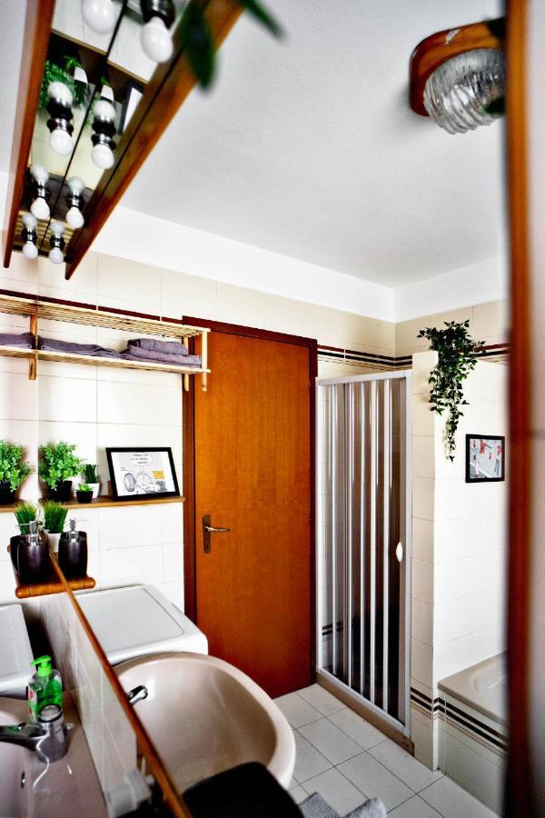Casa Zoe Apartment Free Parking,Self Check In & Free Wi Fi Parma Ngoại thất bức ảnh